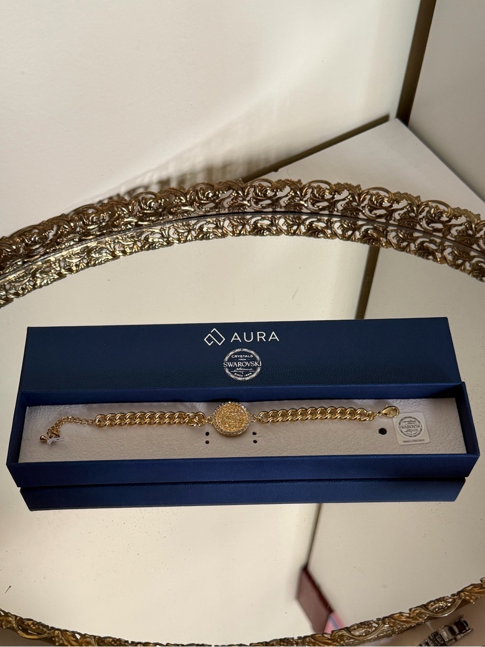 Aura Swarovski Crystal Gold Tone Bracelet New in Box